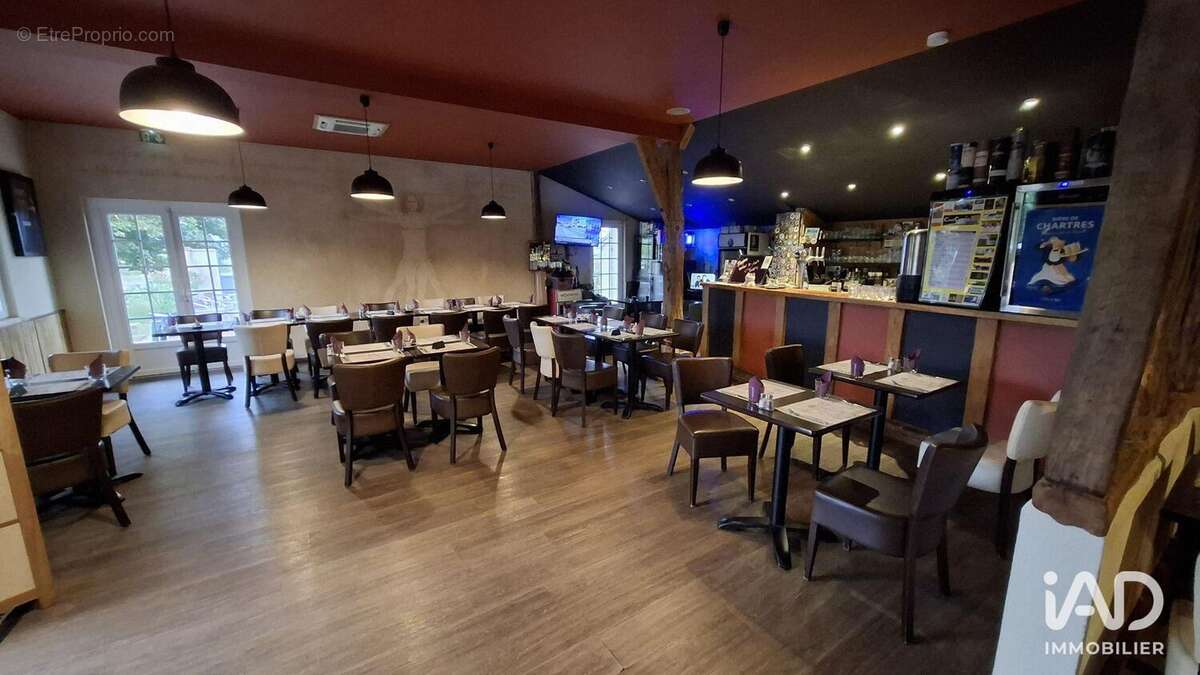 Photo 3 - Commerce à VERT-EN-DROUAIS