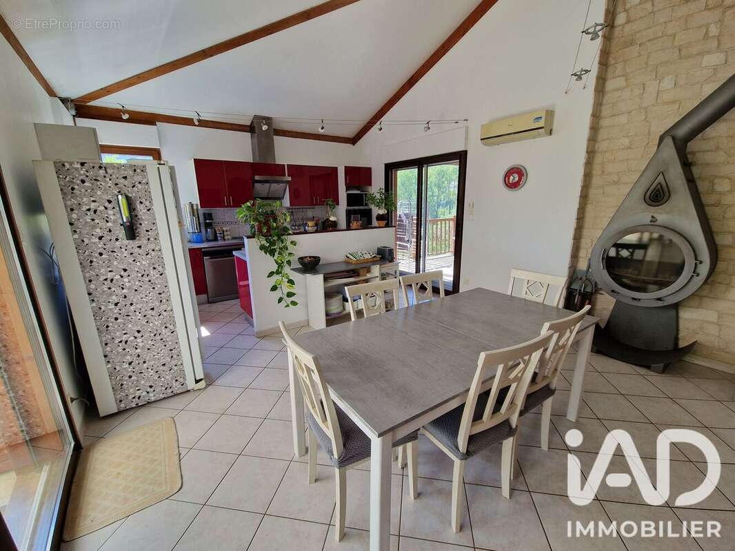 Maison 178 m² à Flaviac  - photo 6