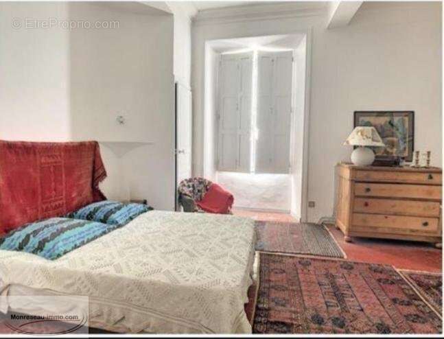 Maison à BAGNOLS-SUR-CEZE