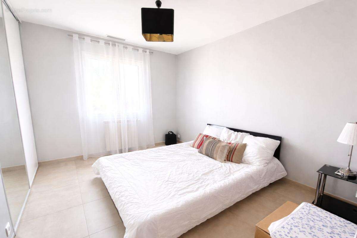  Maison de plain-pied 158 m² – Piscine 5x10 – Terrain 1500 m² – Cœur de village – Brax (31) - photo 8