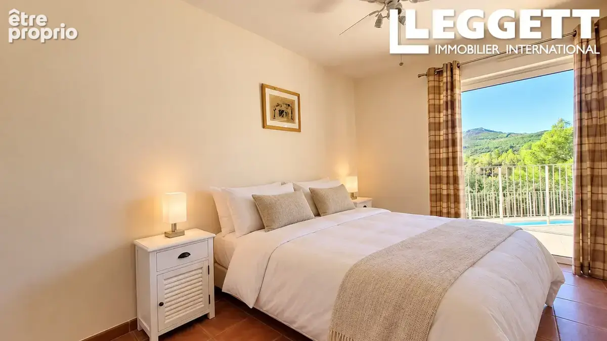Villa 4 chambres avec piscine, vue panoramique et grand terrain dans domaine sécurisé près de la Méditerranée - photo 5