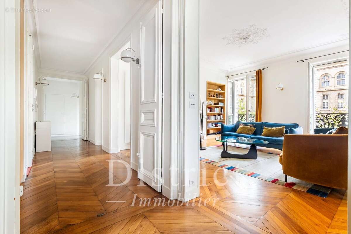 Appartement à PARIS-4E