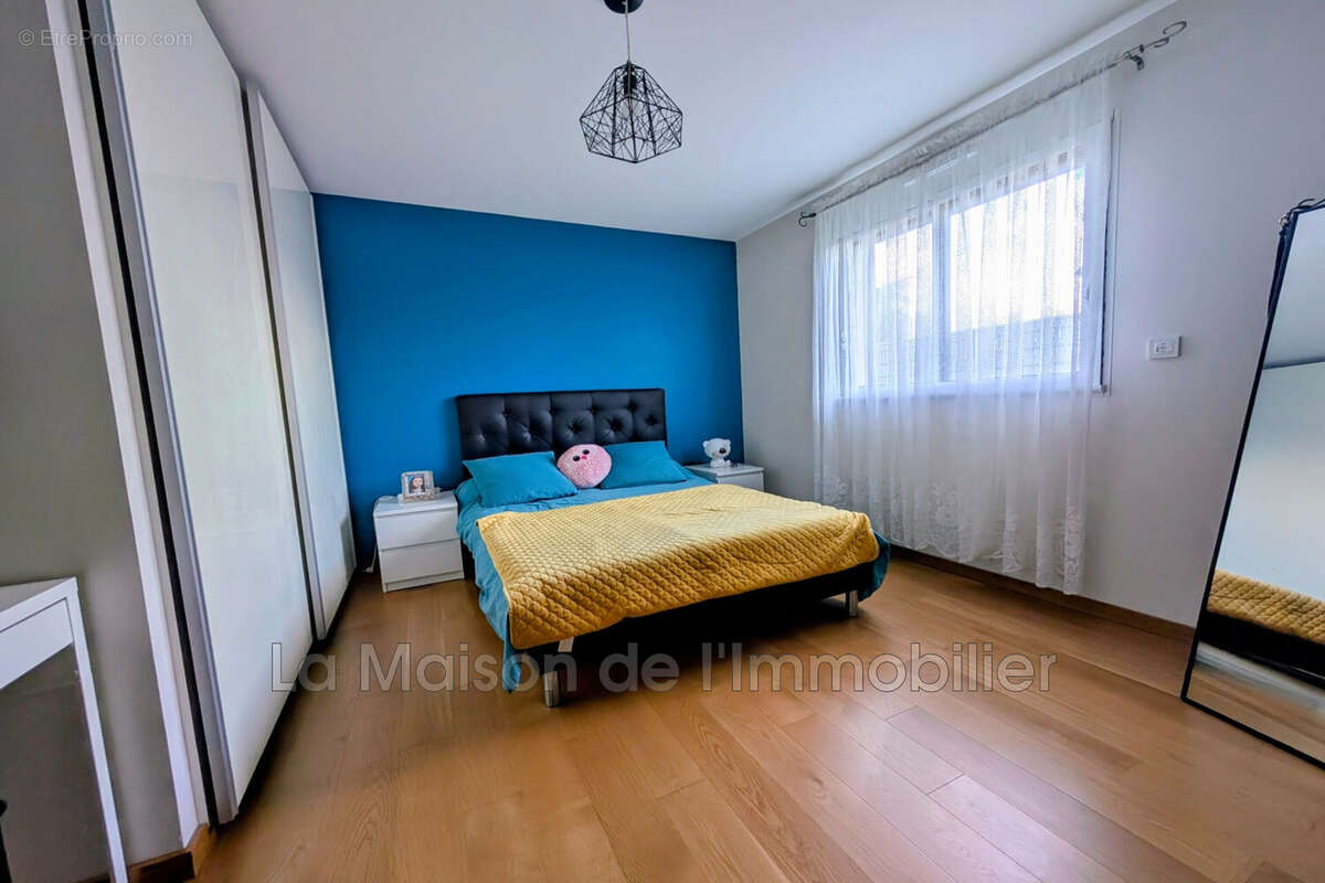 Maison à CRIQUEBEUF-SUR-SEINE