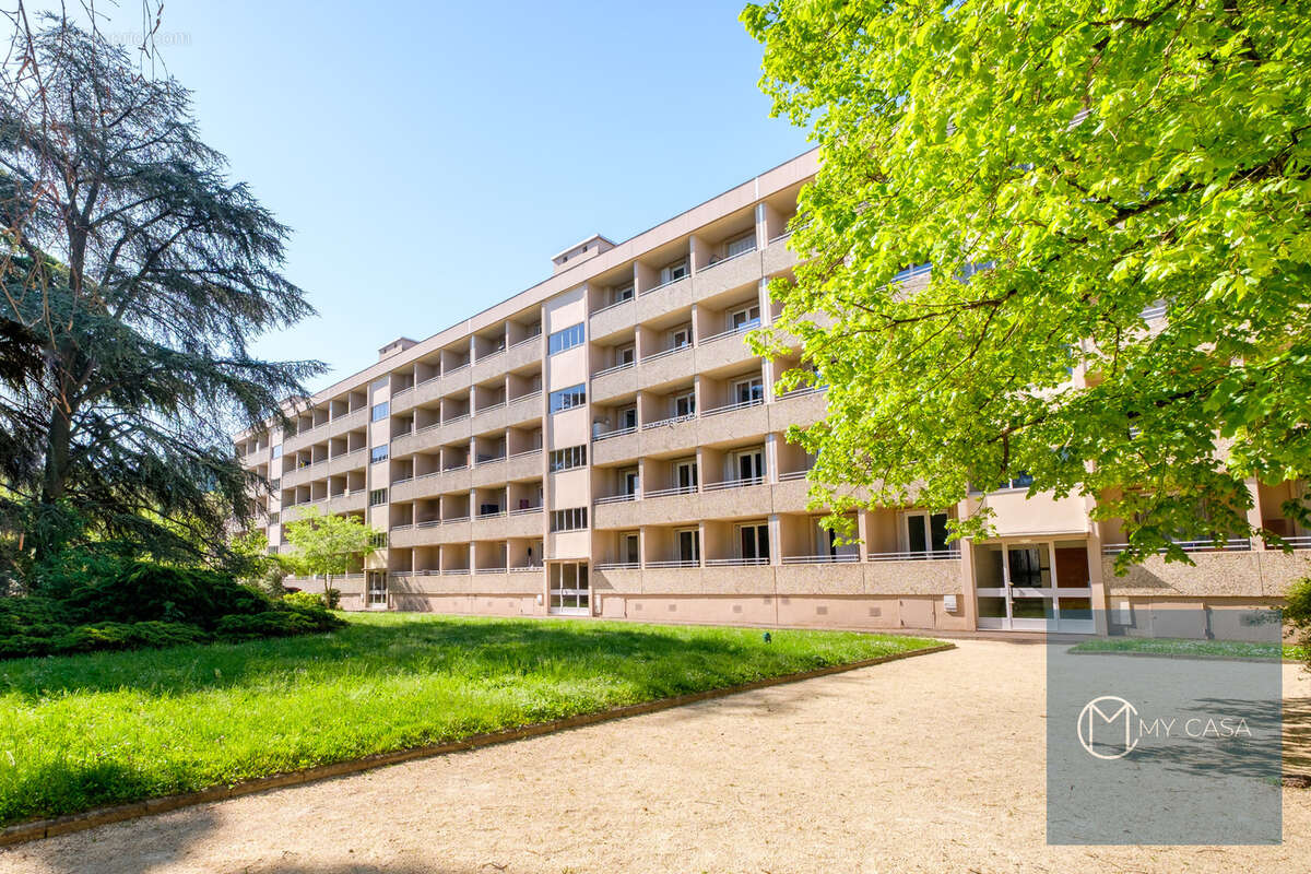 Appartement à CALUIRE-ET-CUIRE