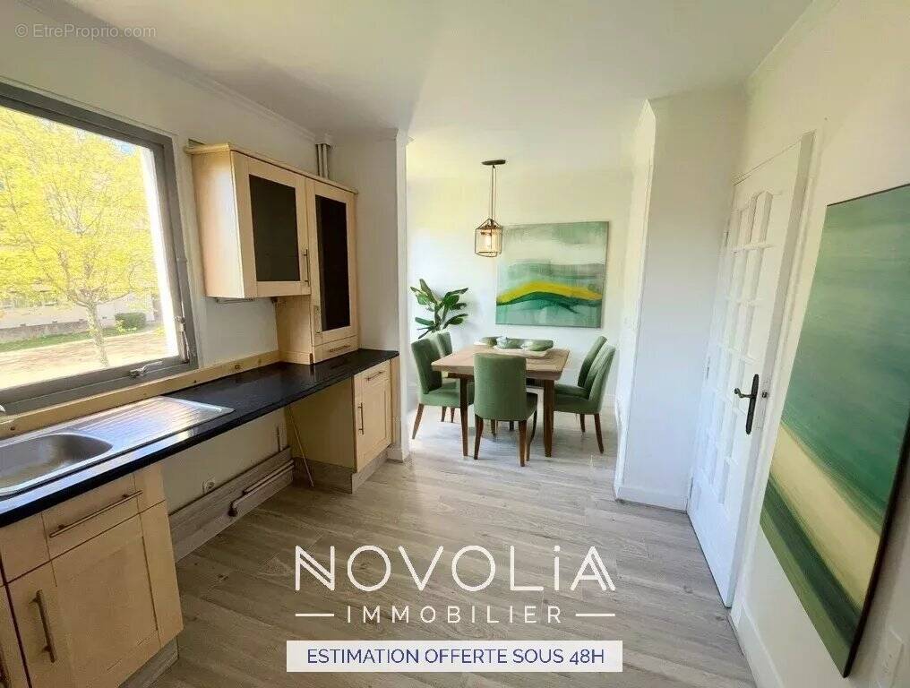 Appartement à RILLIEUX-LA-PAPE