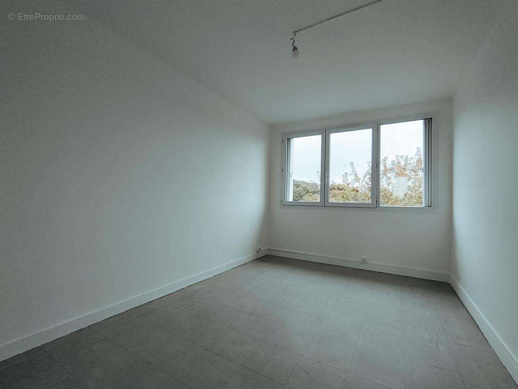 Appartement à LAMORLAYE