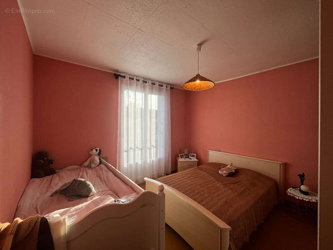 Maison à MONTELIMAR