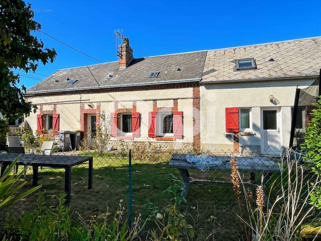 Maison à LE VAL-DAVID