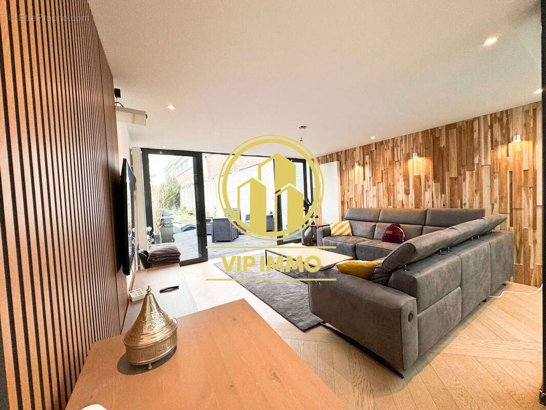 Maison à MARQUETTE-LEZ-LILLE