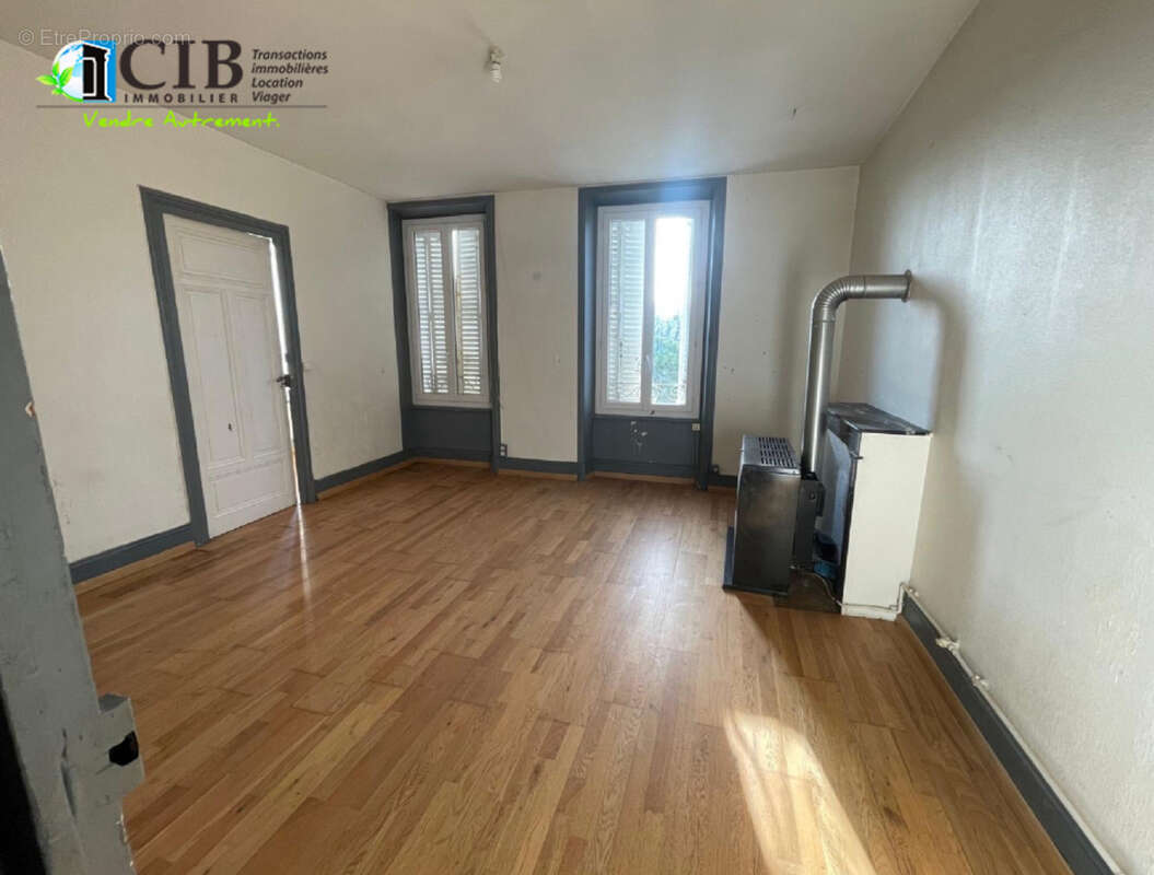 Appartement à SAINT-RAMBERT-D'ALBON