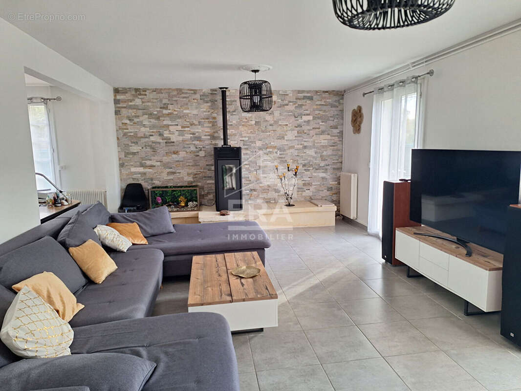 Maison à MONTPON-MENESTEROL