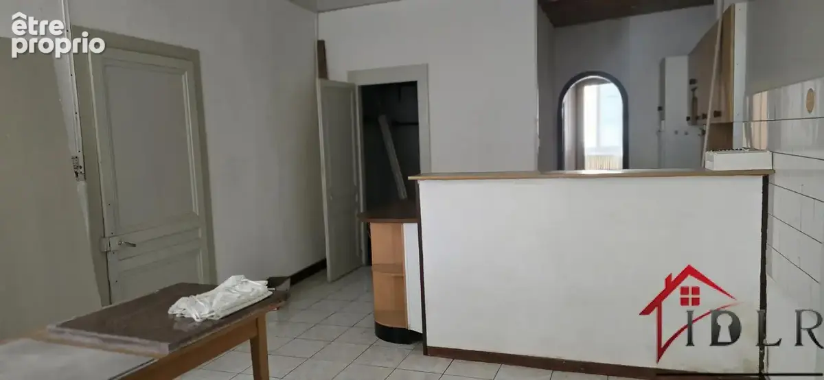 SALINS LES BAINS, Centre-Ville . Immeuble de rapport  289 m2 - photo 9