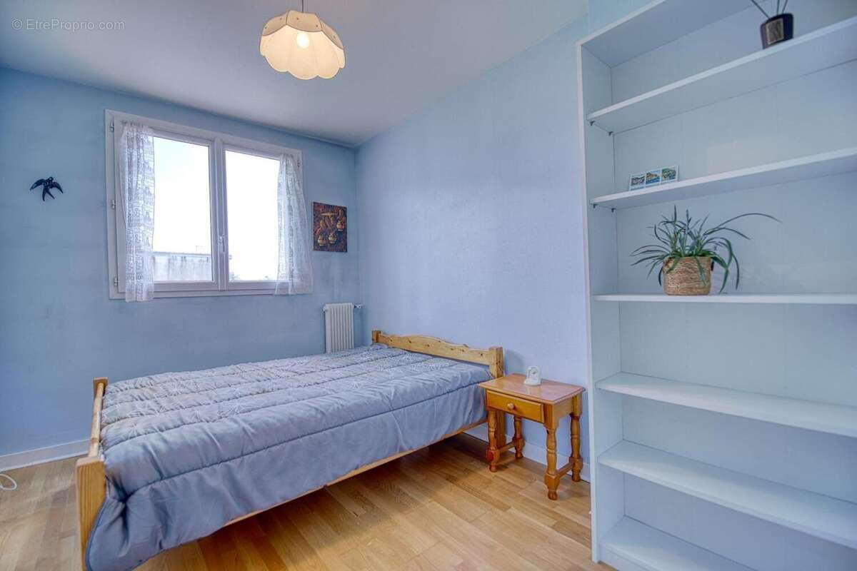 Photo 6 - Appartement à LE PLESSIS-ROBINSON