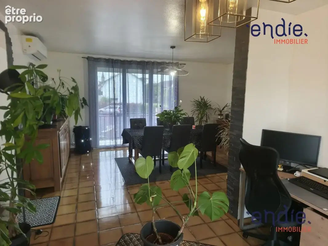 Maison 6 pièces 117 m² à vendre à Cosne-D'allier (03430) - photo 4