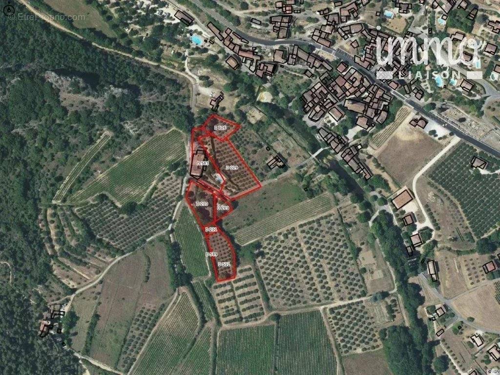 Maison à SAINT-SAUVEUR-DE-CRUZIERES