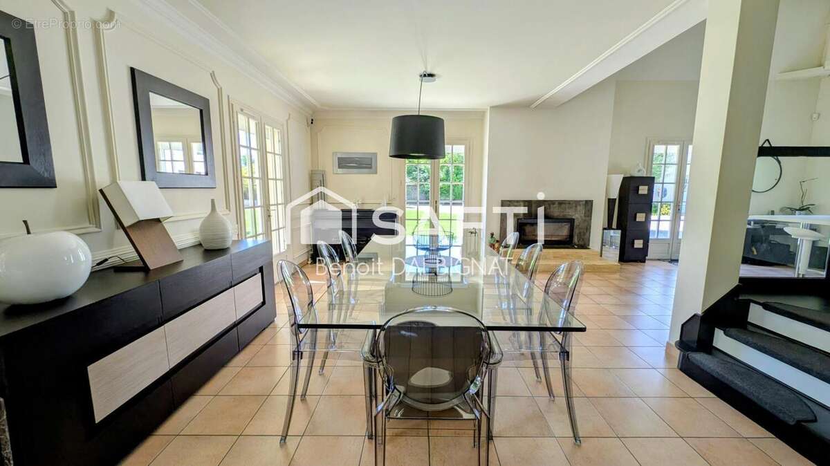 Maison 290 m² à Tours  - photo 4