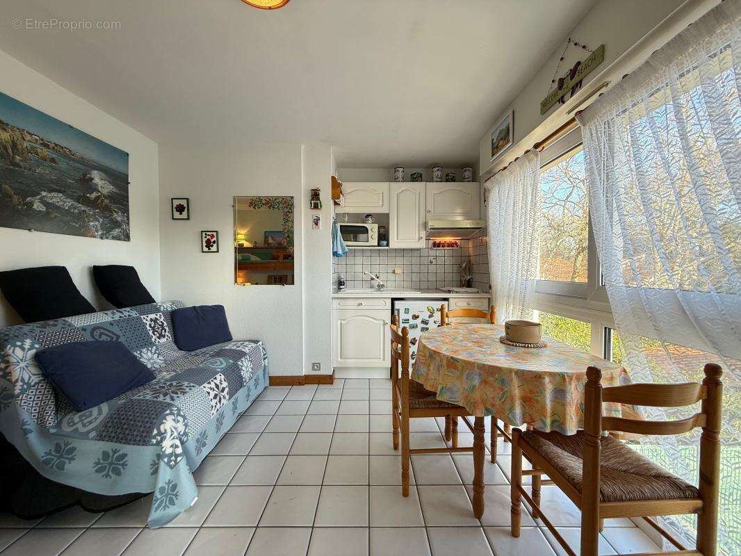 Appartement à VAUX-SUR-MER