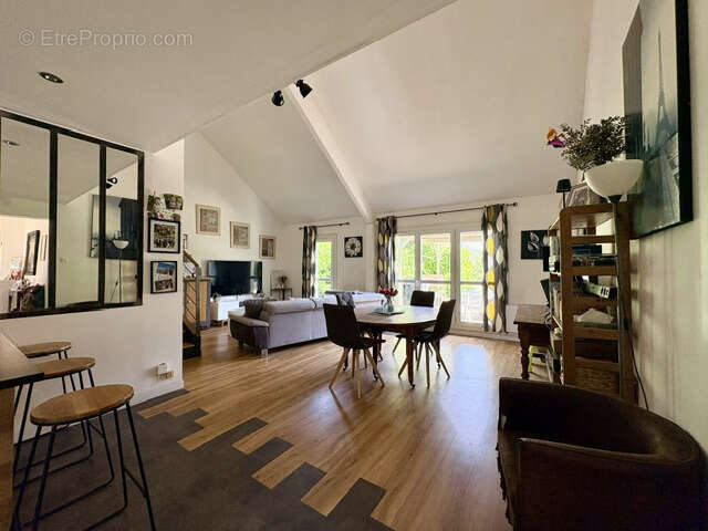 Maison familiale en parfait état avec jardin clos et sans vis-à-vis - photo 3