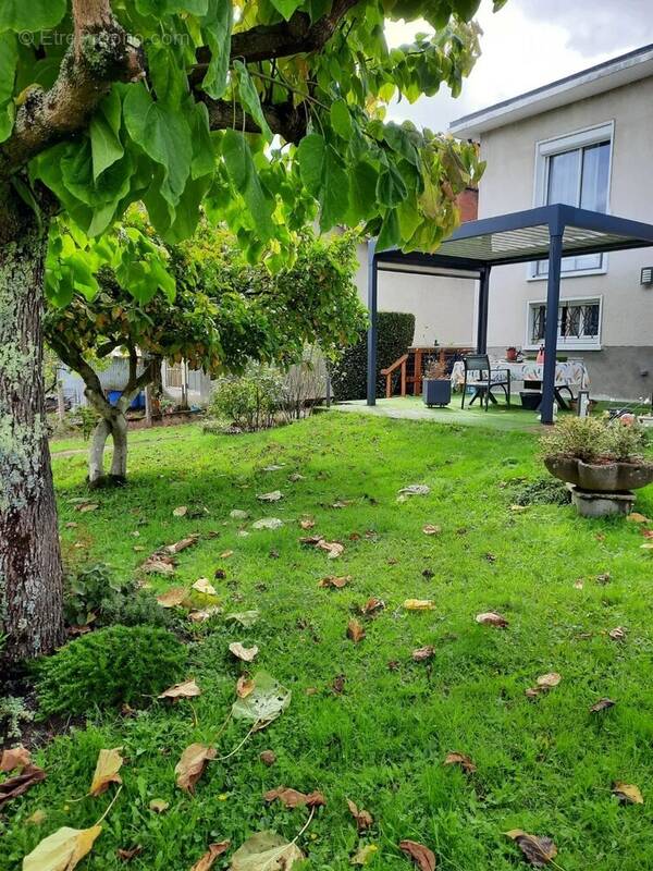 Maison à SAINT-JUNIEN