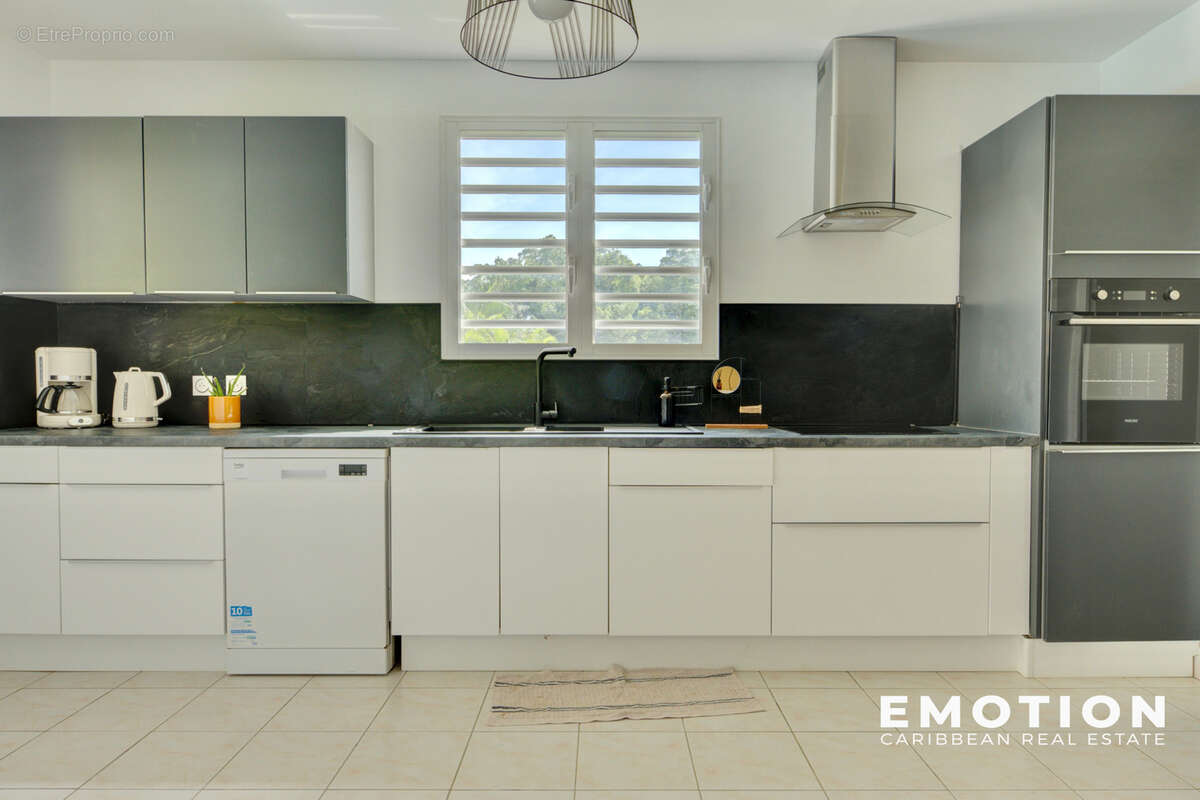 Maison à SAINTE-ROSE