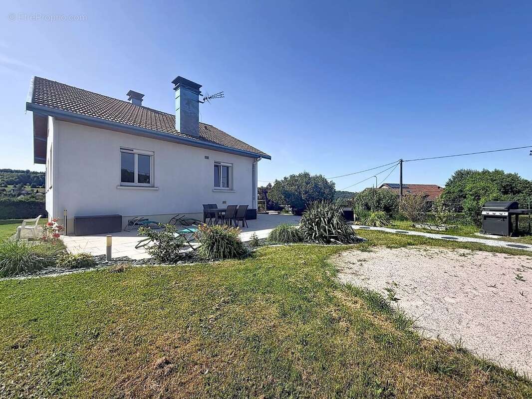 Maison à SAINT-NABORD