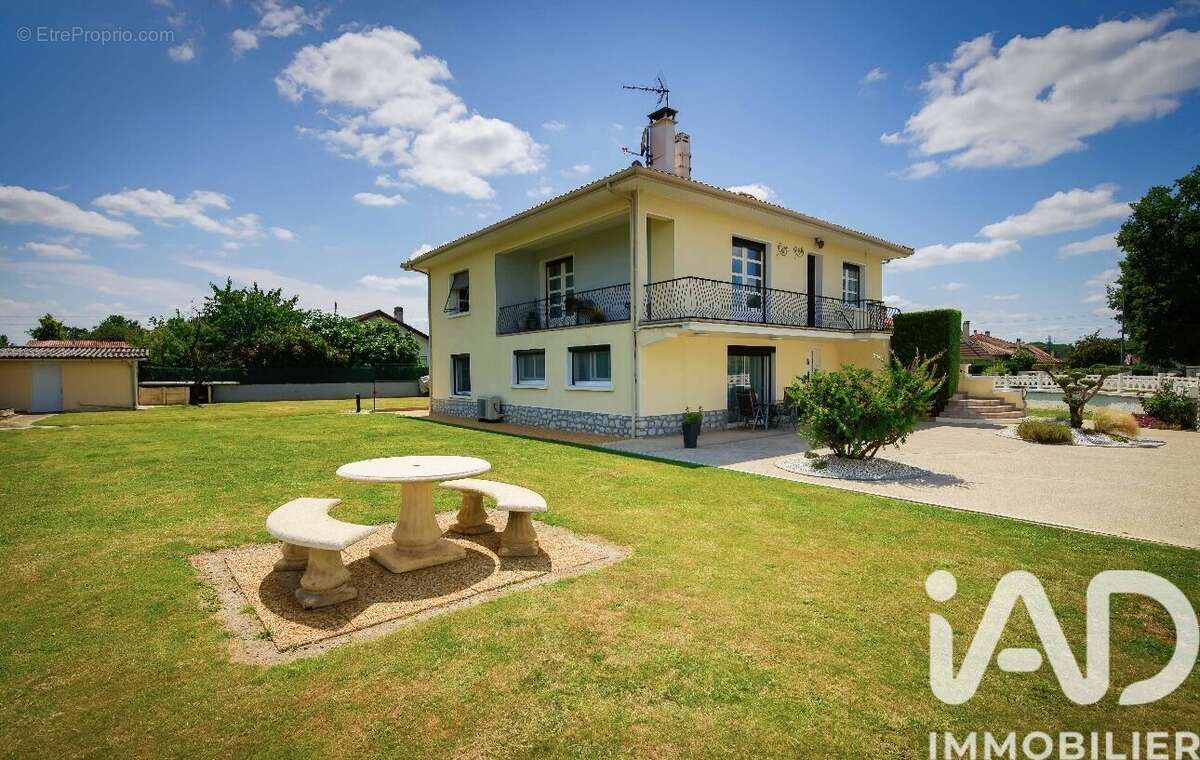 Photo 2 - Maison à ARTIX