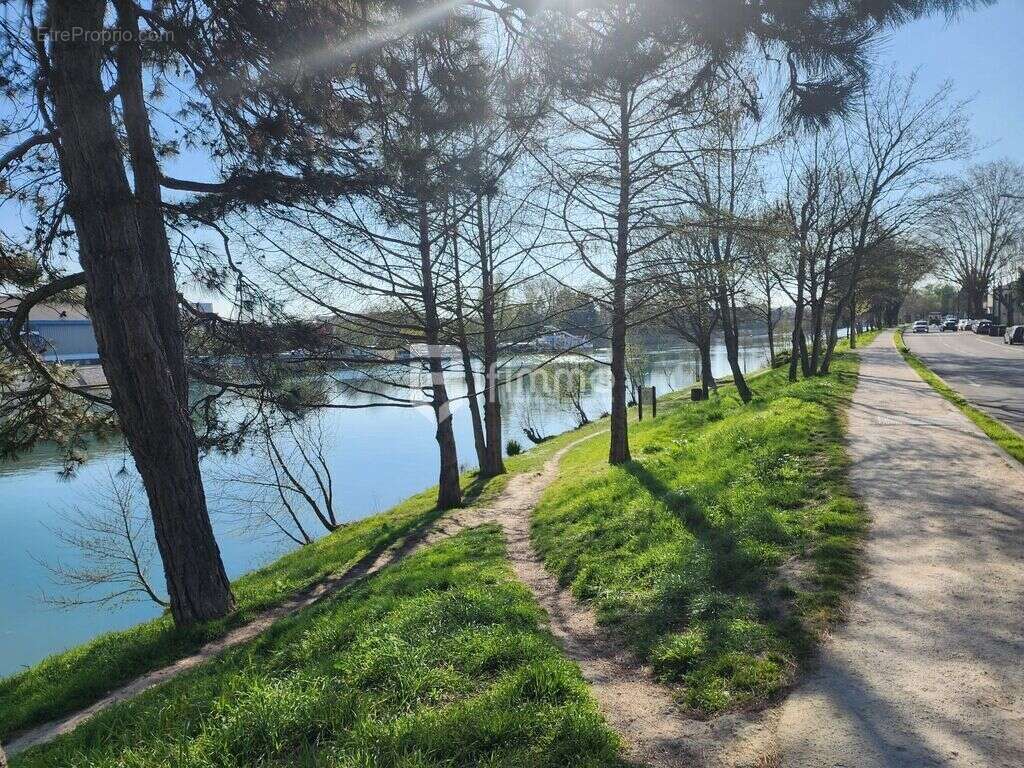 Appartement à SAINT-MAUR-DES-FOSSES