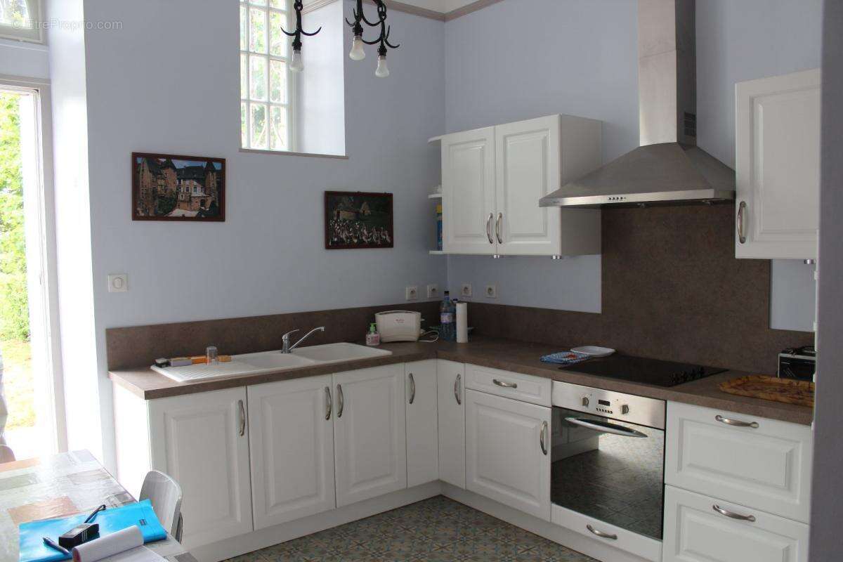 Maison à SAINT-YRIEIX-LA-PERCHE