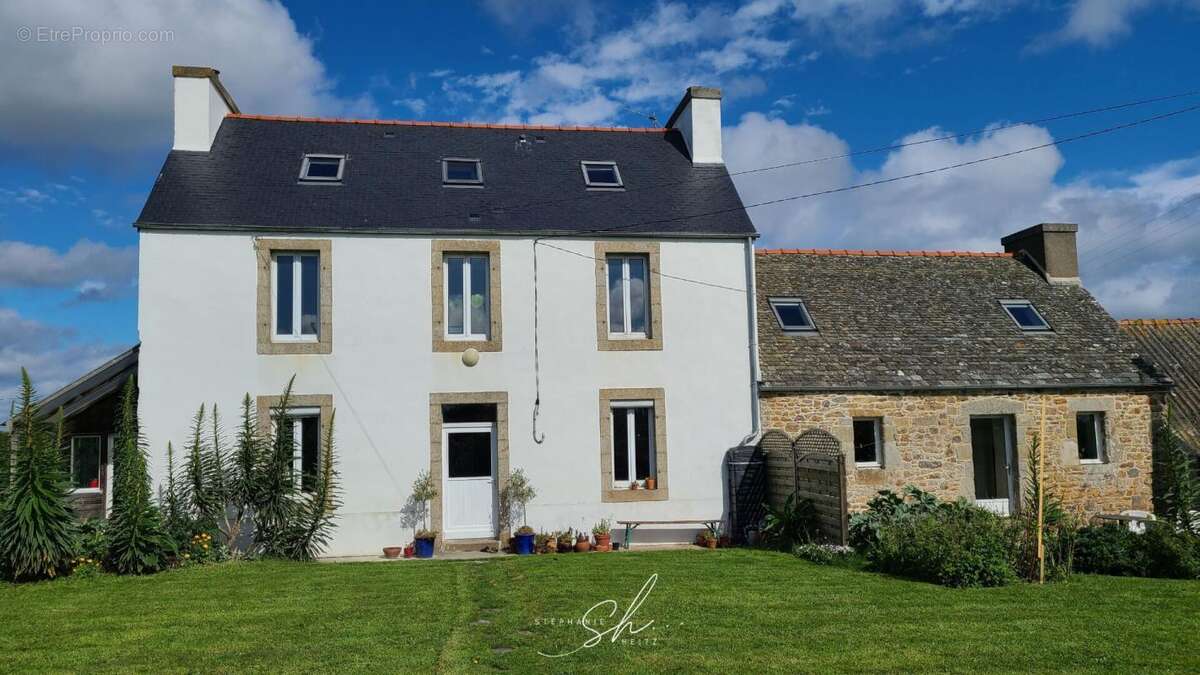 Maison à PLOUGASNOU