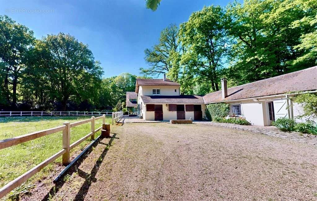 Maison à RAMBOUILLET