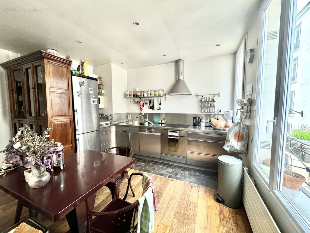 Appartement à PARIS-11E