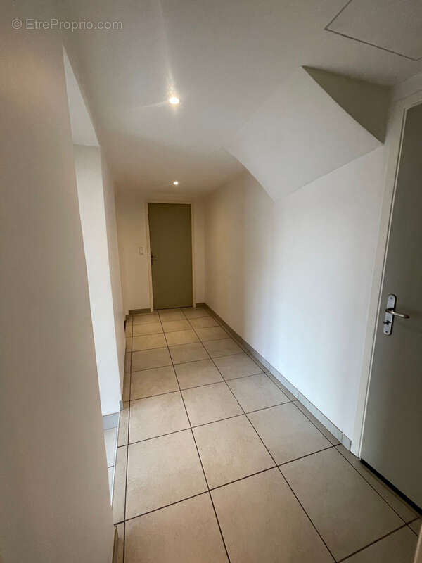 Maison à LA BATIE-DIVISIN