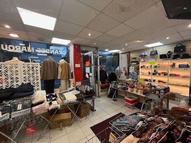 Commerce à ASNIERES-SUR-SEINE