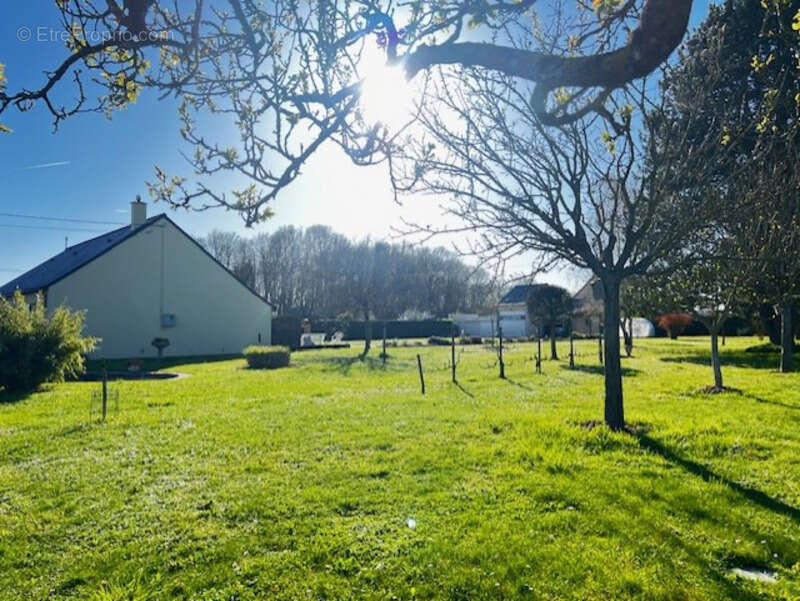 Maison à MAZE