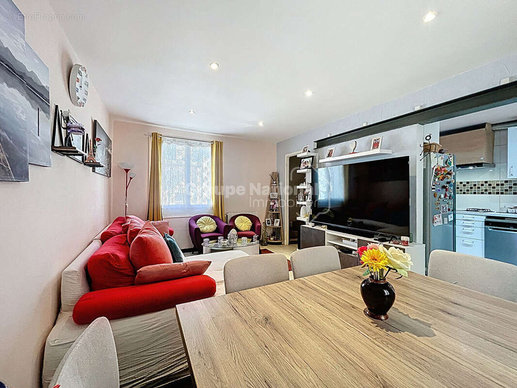 Maison à CHATEAURENARD