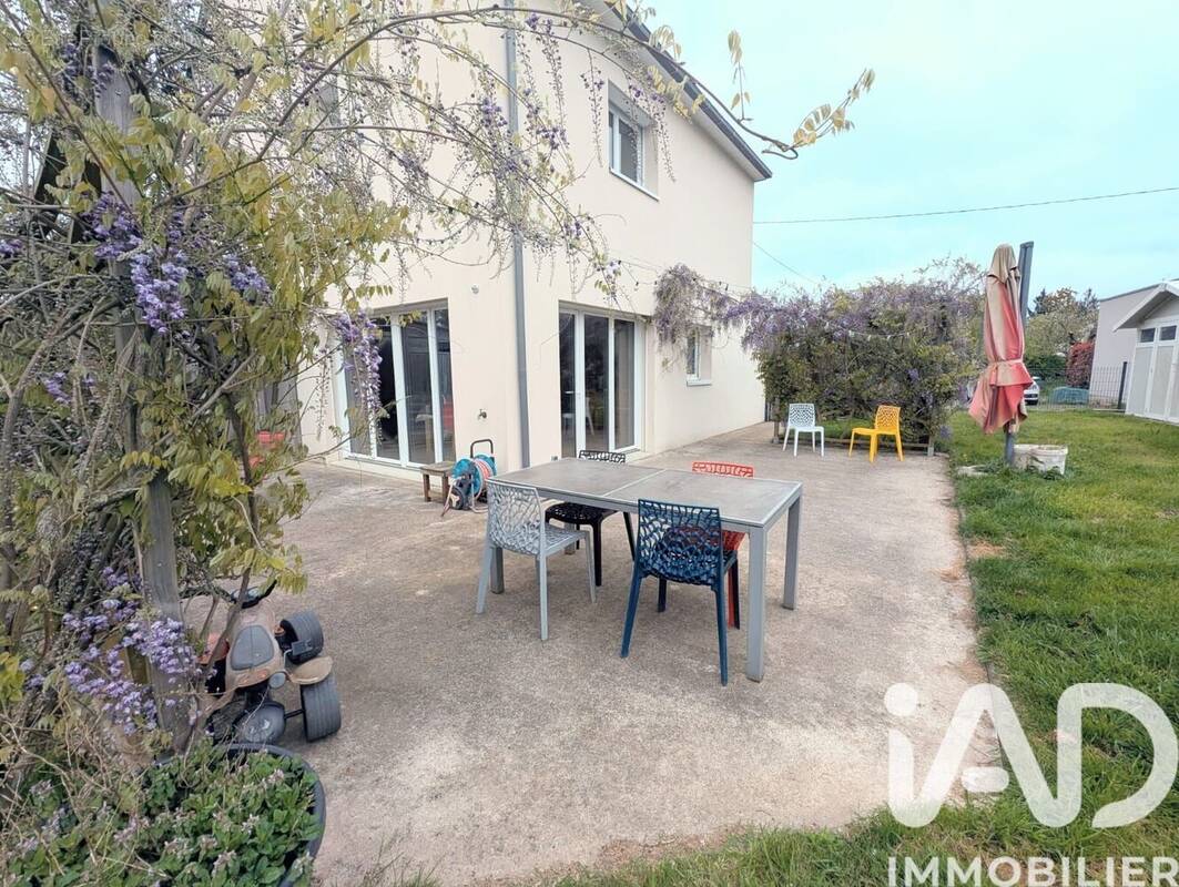 Photo 1 - Maison à TINTENIAC