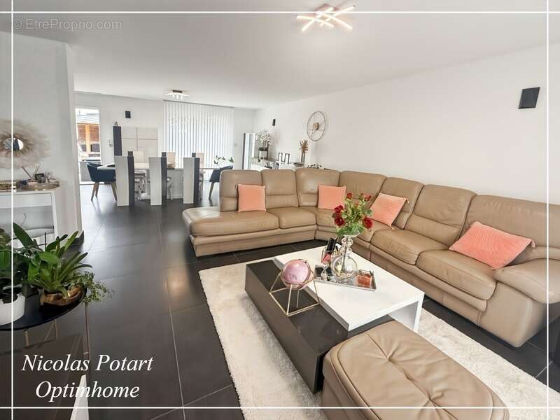 Maison à CHOISY-AU-BAC