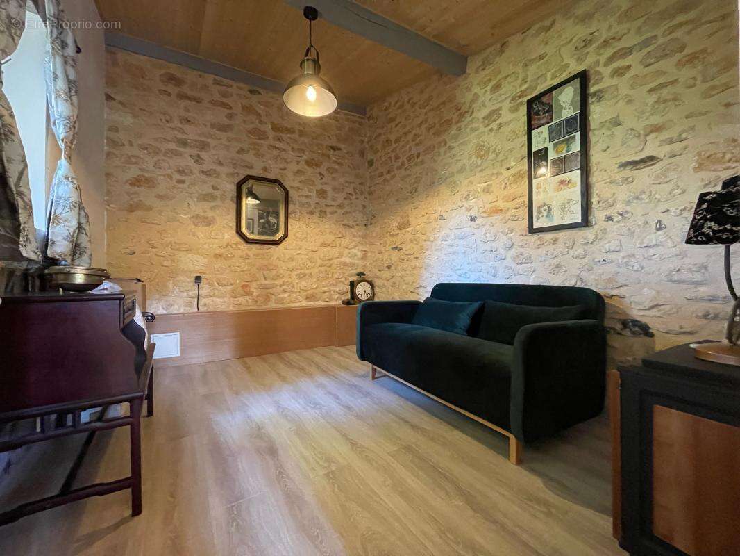 Maison à SAINTE-ALVERE