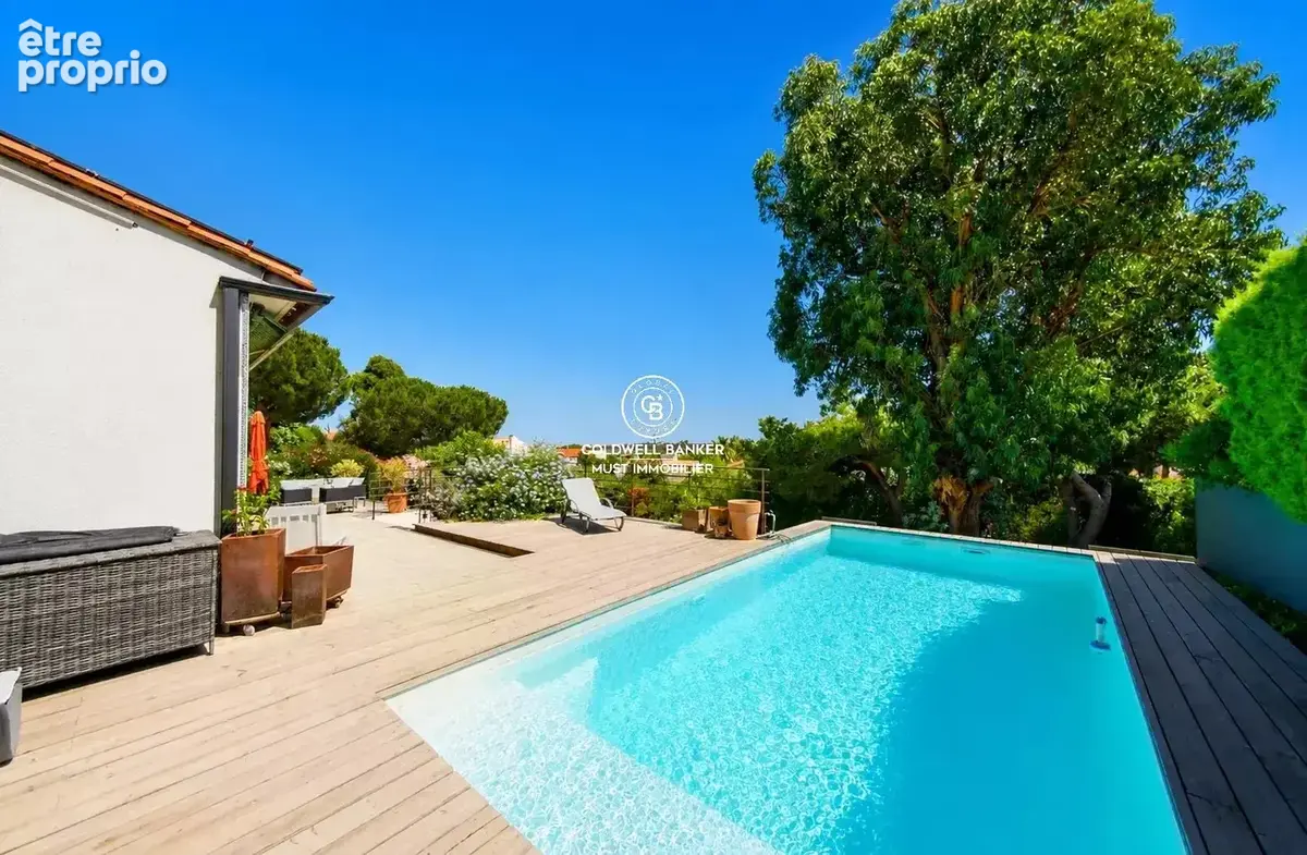 Canet: Maison dominante avec vue, en impasse, avec 1000 m² de terrain et piscine - photo 5