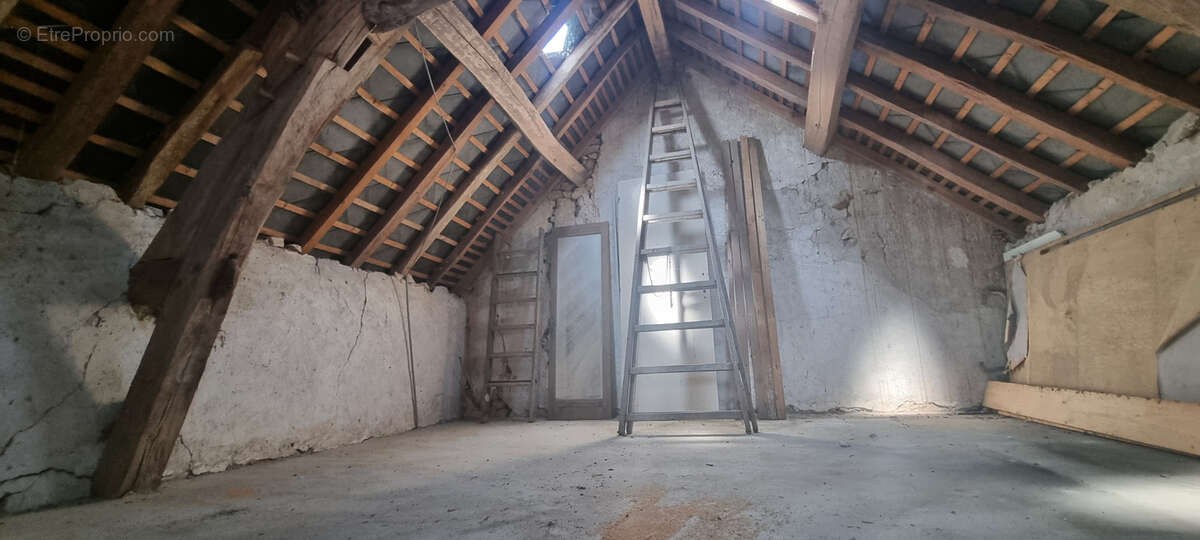 Maison à OUZOUER-LE-DOYEN