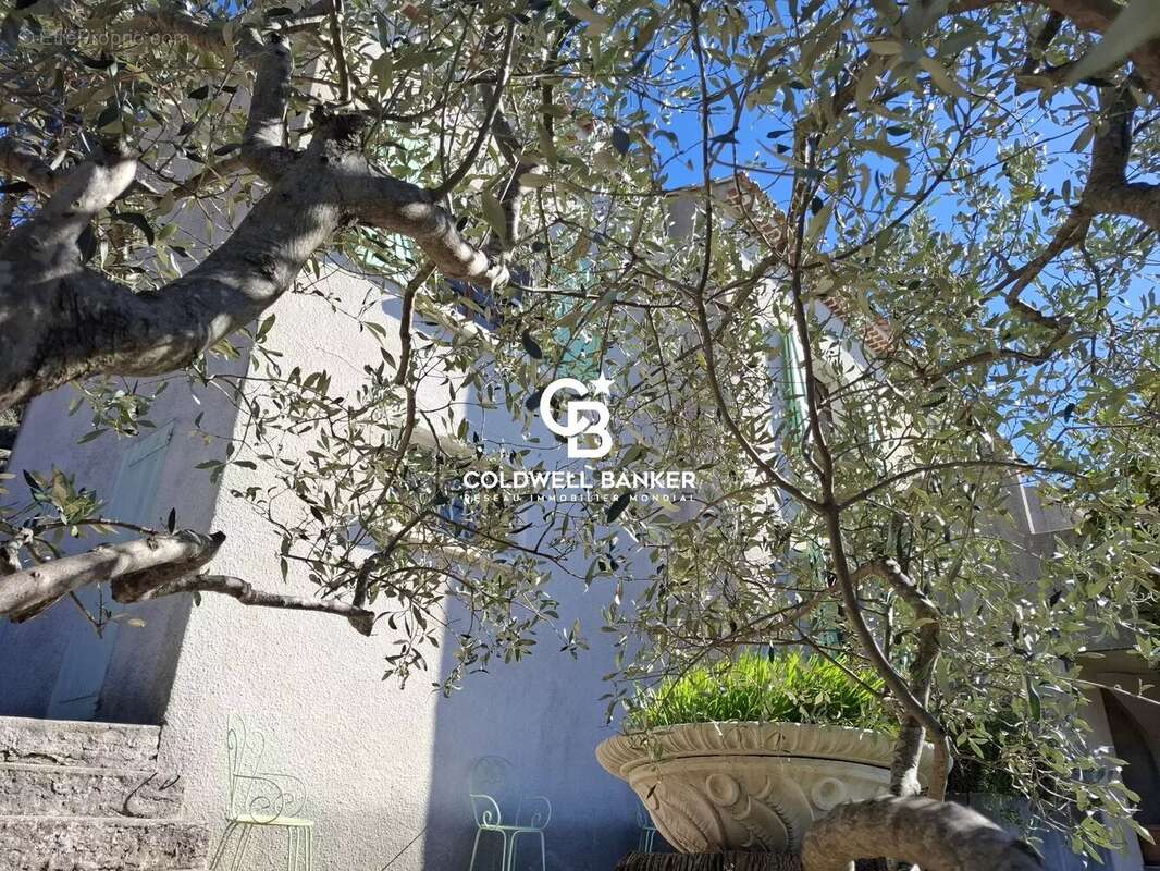 Maison à CARQUEIRANNE