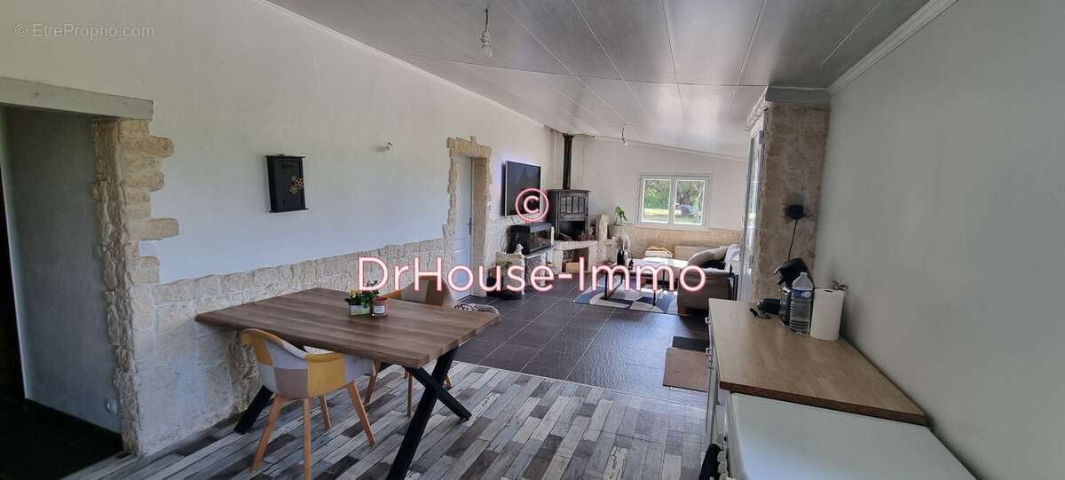 Maison à SAINT-DENIS-DU-PAYRE