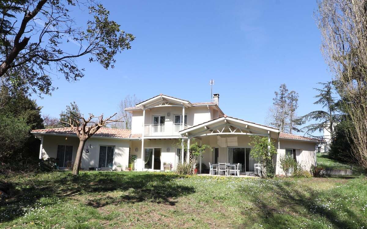 Maison à SAINTE-EULALIE