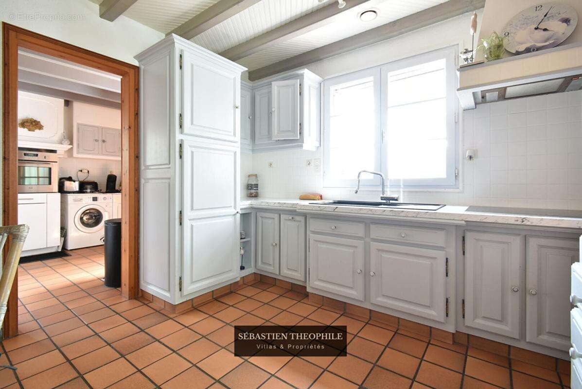Maison Vendéenne T5 proche Saint Gilles - Authenticité et Confort - photo 12