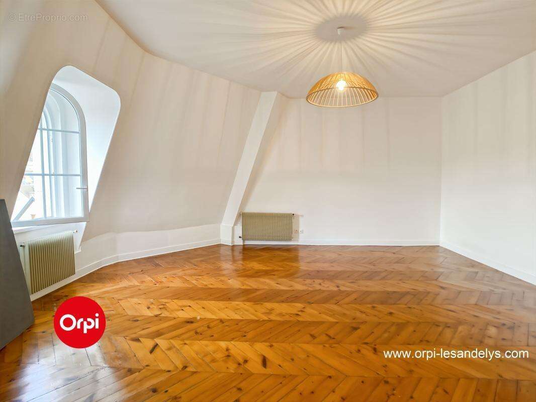 Les Andelys Centre ville-  Appartement T2 avec ascenseur - 59 m² - photo 2