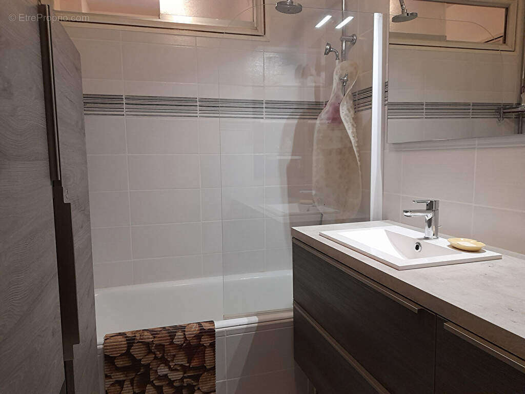 Appartement à MANDELIEU-LA-NAPOULE