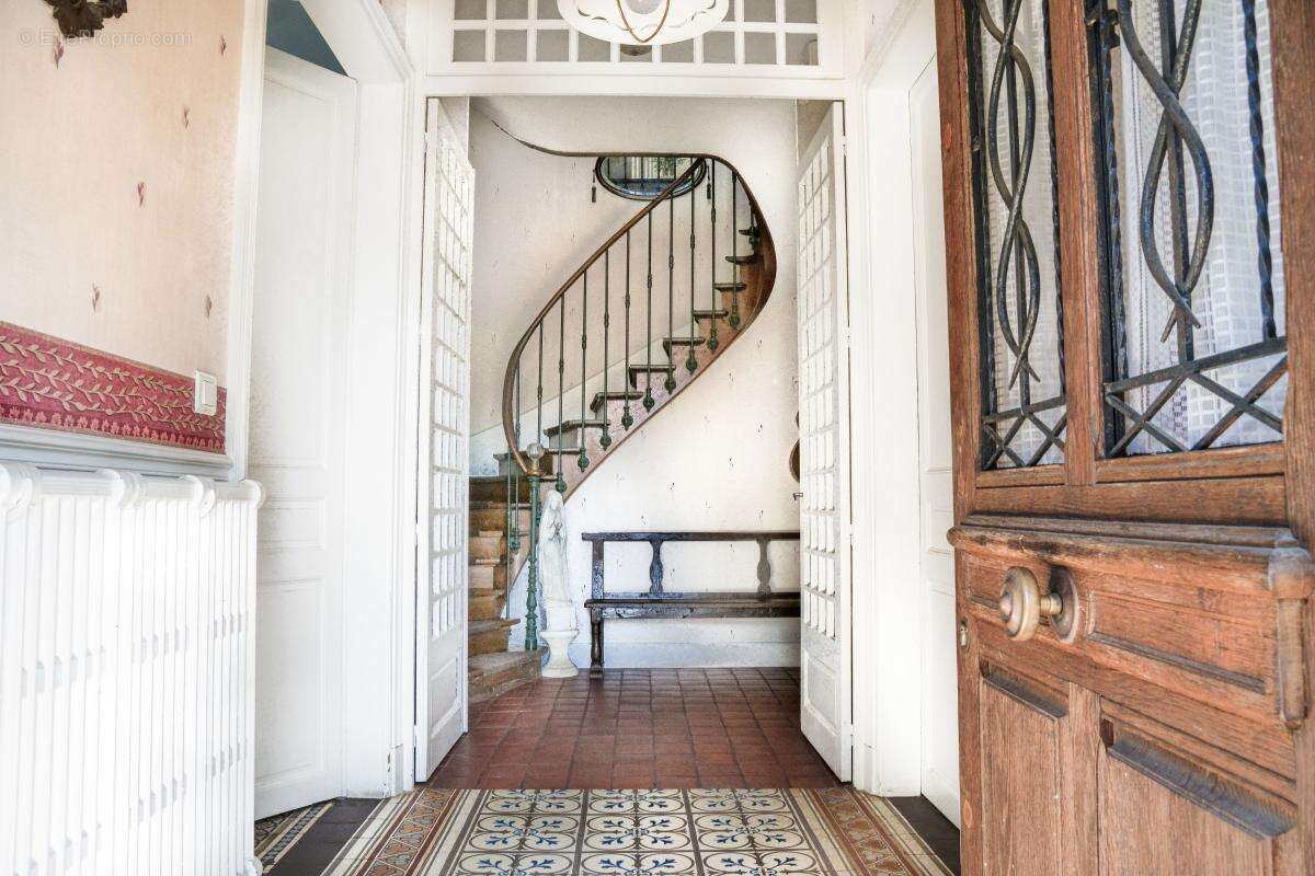 Maison de maître, 6 chambres, parc arboré de 4 566 m², dépendances - photo 14