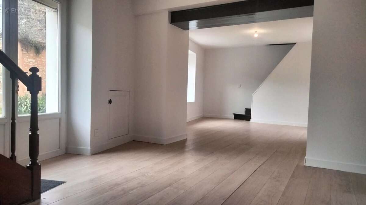 Maison à NEUVILLE-DE-POITOU