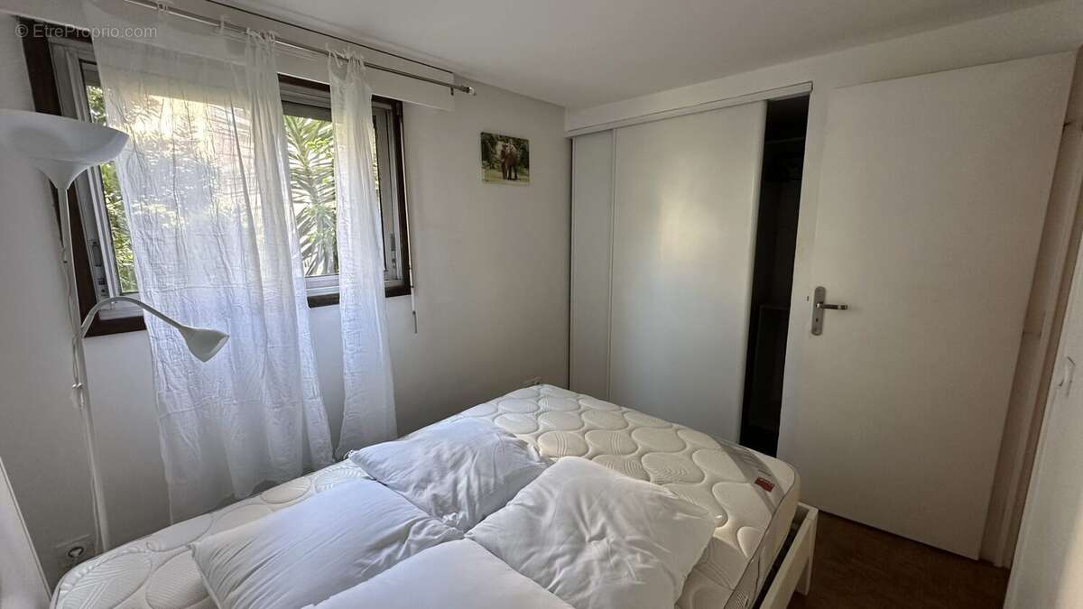 Appartement 42 m² à Suresnes  - photo 5