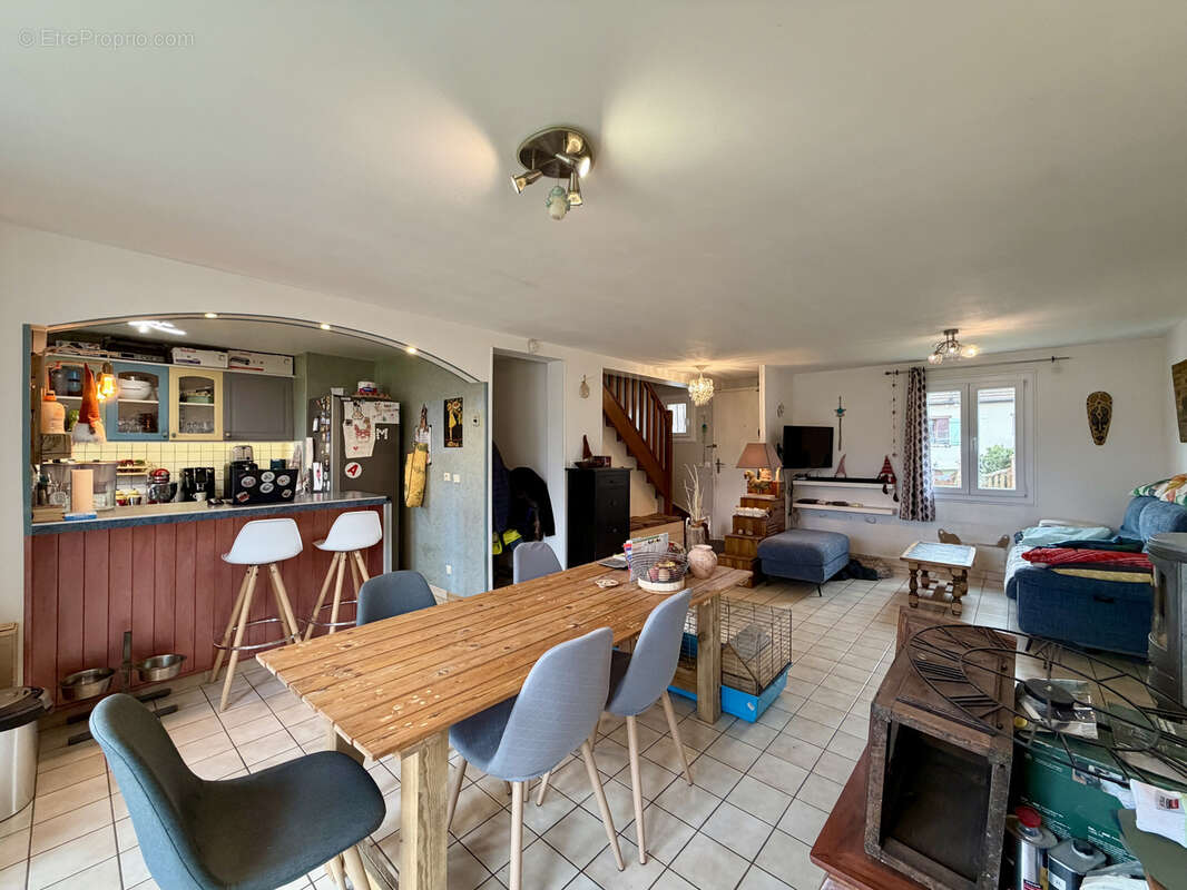 Maison à LA FERTE-GAUCHER